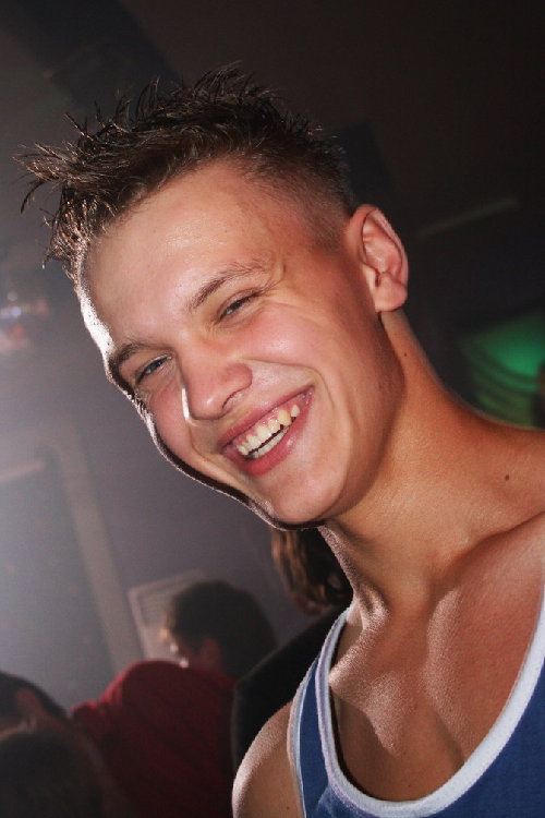 raveopen075.jpg