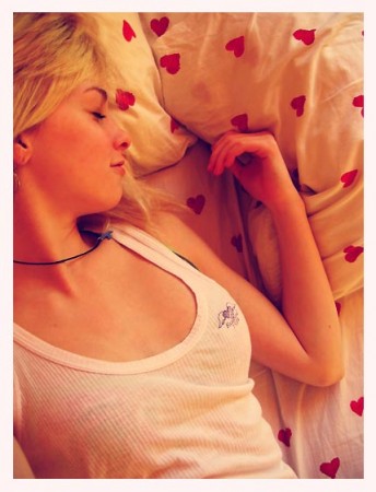 1188030922_23943957_sleep_by_mr_cute.jpg