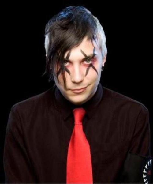 frankie_iero--large-msg-115198067225.jpg