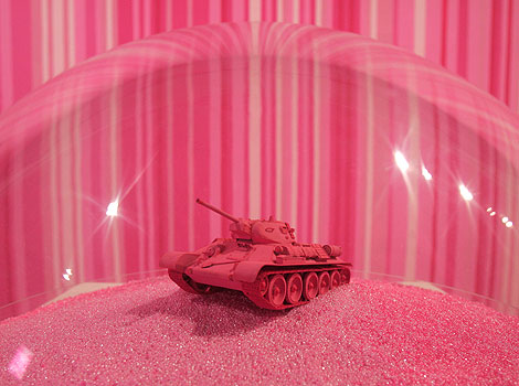 PINK_VICTORY_Gomulicki.jpg
