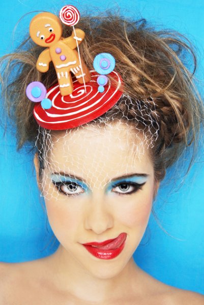 1202219515_candy_hat_by_iusedtobeacat.jpg
