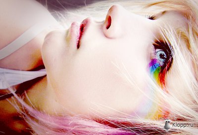 1205938585_my_eyes_can_see_colours_3_by_nymphadooor.jpg
