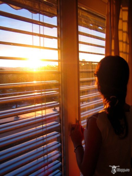 1208087883_1204016632_1198837527_sun_set_by_euchari.jpg
