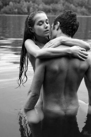 1175436437_erotica_061.jpg