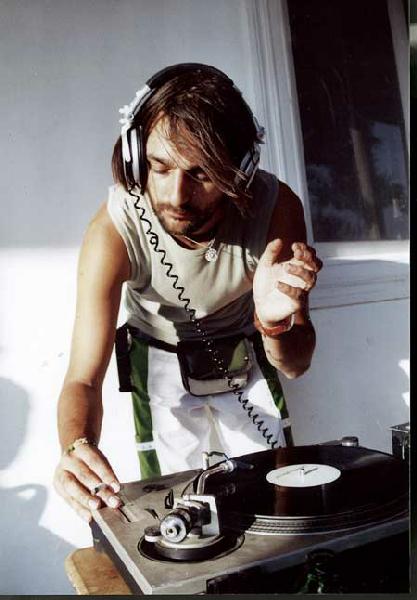 Ricardo Villalobos2.jpg