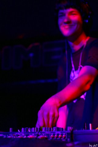 x_d5ae7057.jpg