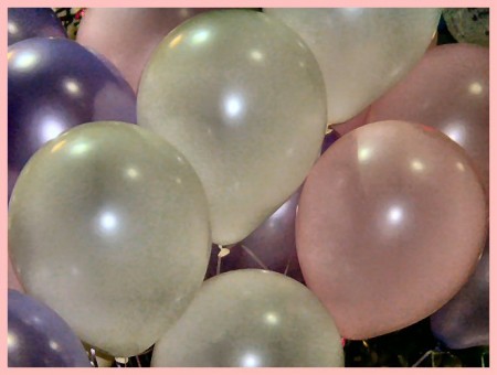 1219128689_pink_and_purple_ballons_by_ushersbabe1234.jpg