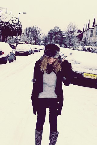 1249461601_212614_outfit_.jpg