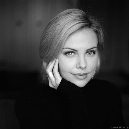 1167287091_20060331charlize.jpg