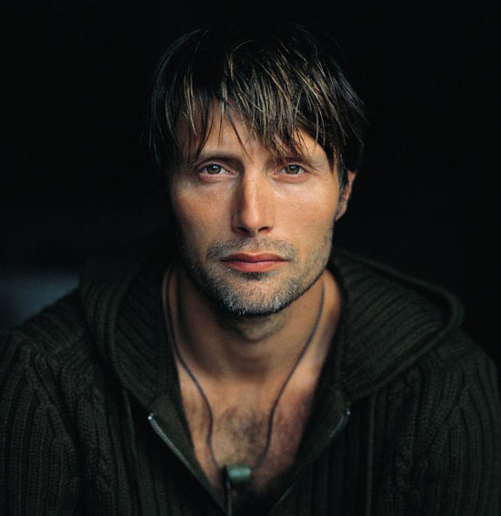 kinopoisk_ru-Mads-Mikkelsen-567069.jpg