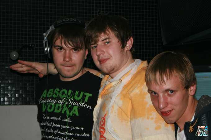 alcoband.jpg